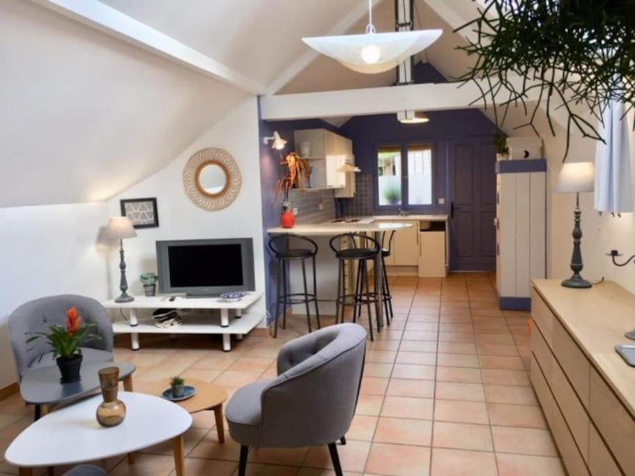 «  La Petite Maison » ....Des Grands Espaces... Saint-Maur-des-Fosses Bagian luar foto