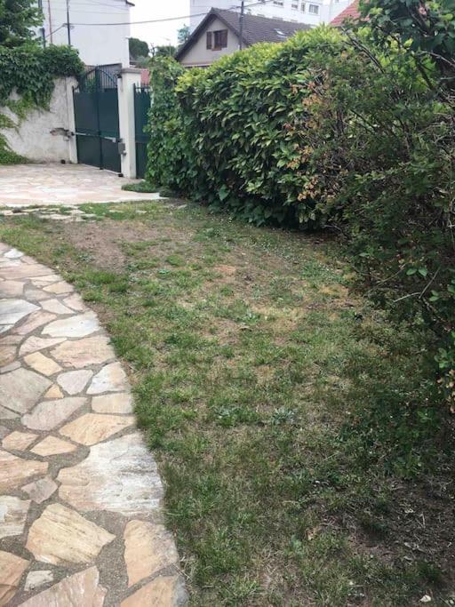 «  La Petite Maison » ....Des Grands Espaces... Saint-Maur-des-Fosses Bagian luar foto